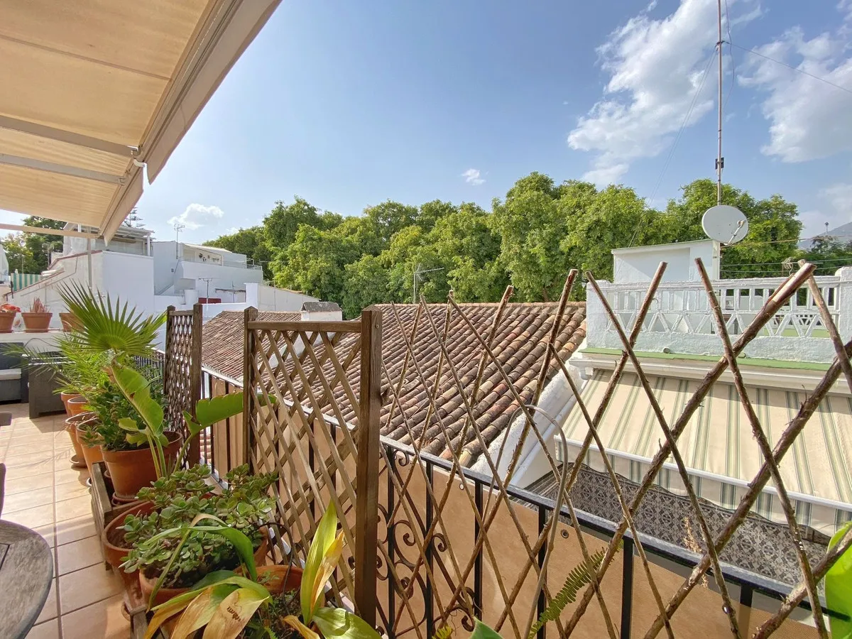 2f80c3dd-7c68-4a84-8d2b-97a658cd5d82