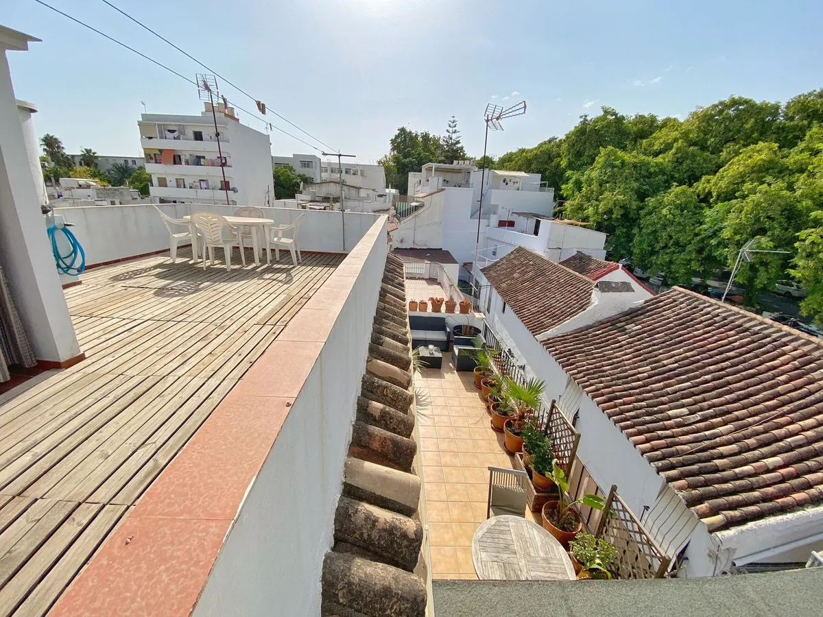 37cc1569-c2b2-4213-93b5-17c1bc2add70