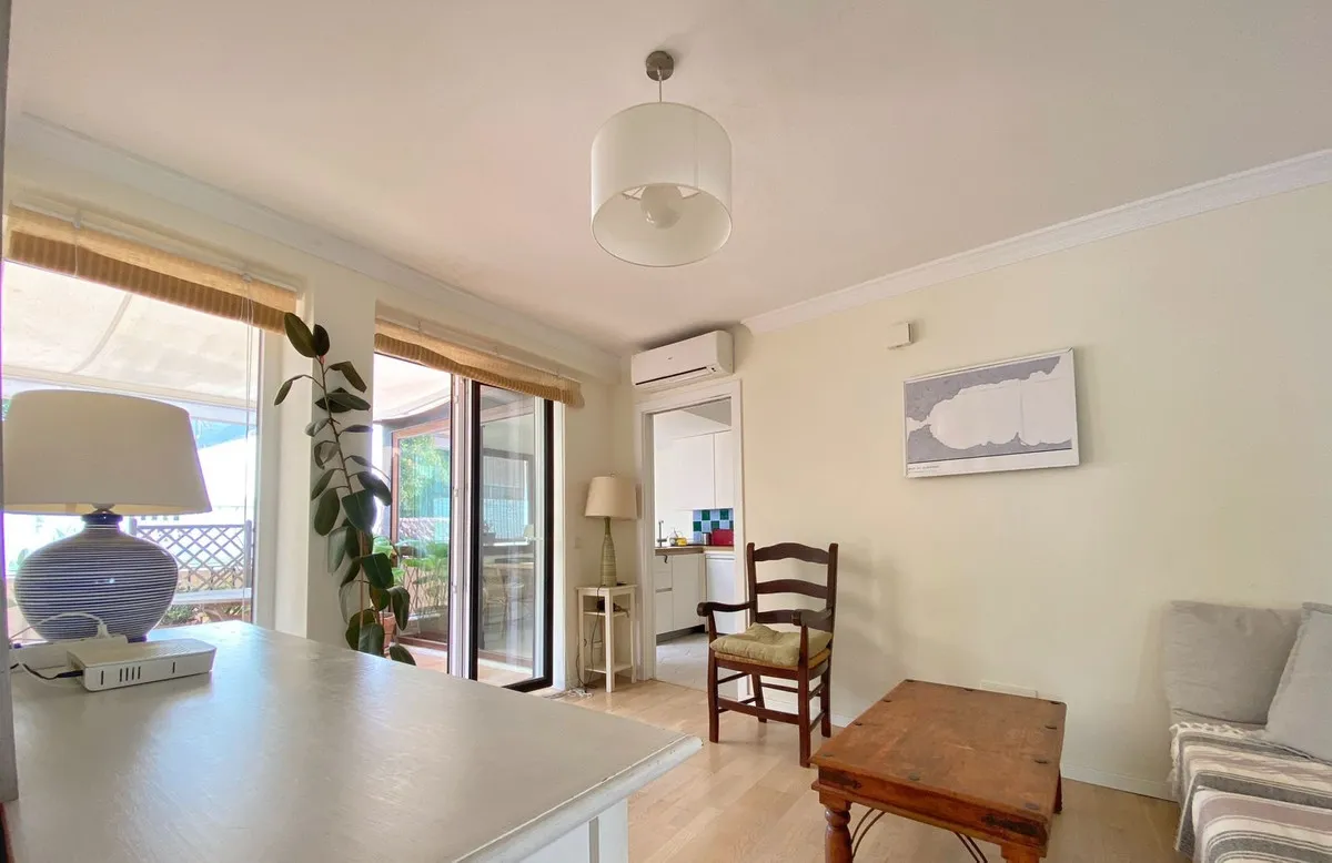 8cdf9894-c072-4770-a338-f2916ea7c101