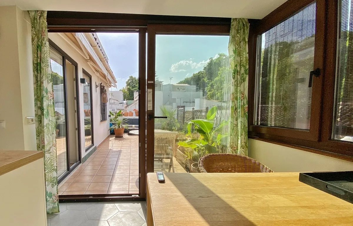 f0ff6cfe-53ef-4bb7-b5d2-fdafc8faf84d