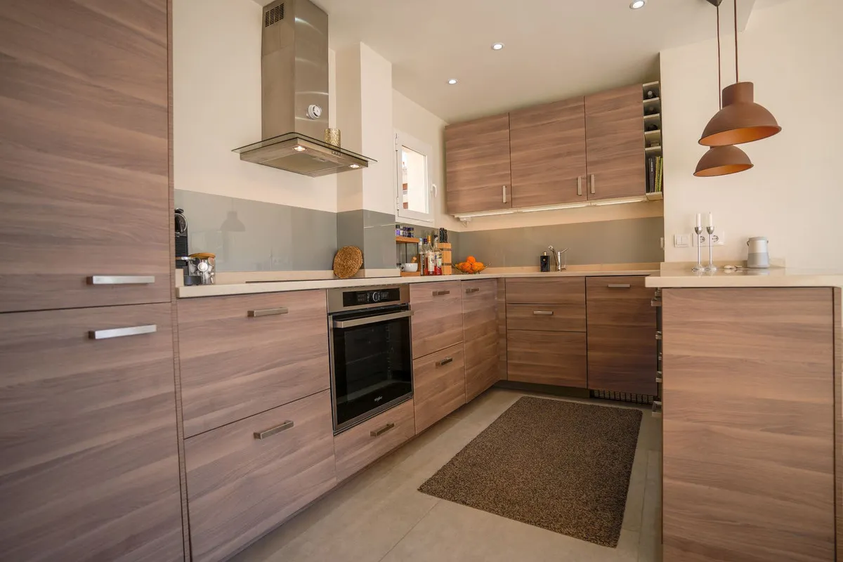 1c84eee3-ff84-452b-a91d-5be586f60e28