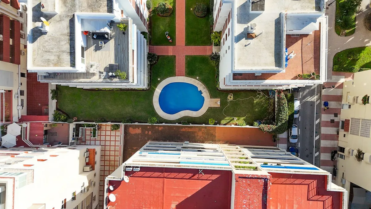 e82919a5-712d-40ea-a985-af0fba830836