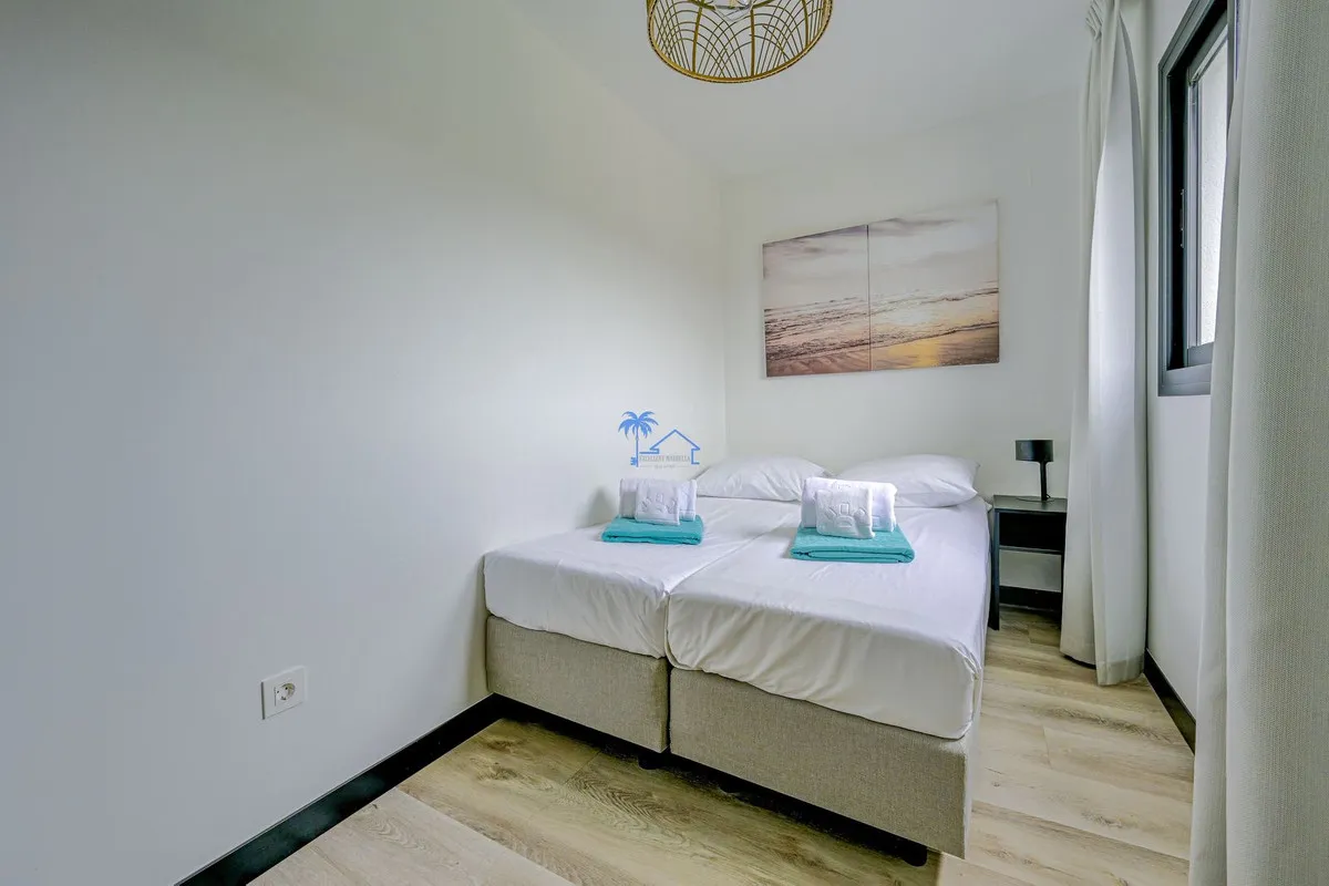 2e08403c-8195-433f-bf71-52f53dc392b8