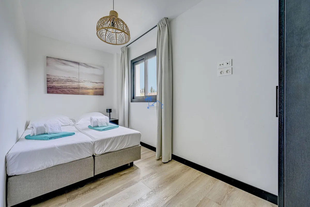 70638316-46e4-4d74-85c0-e7b6163f9c5a