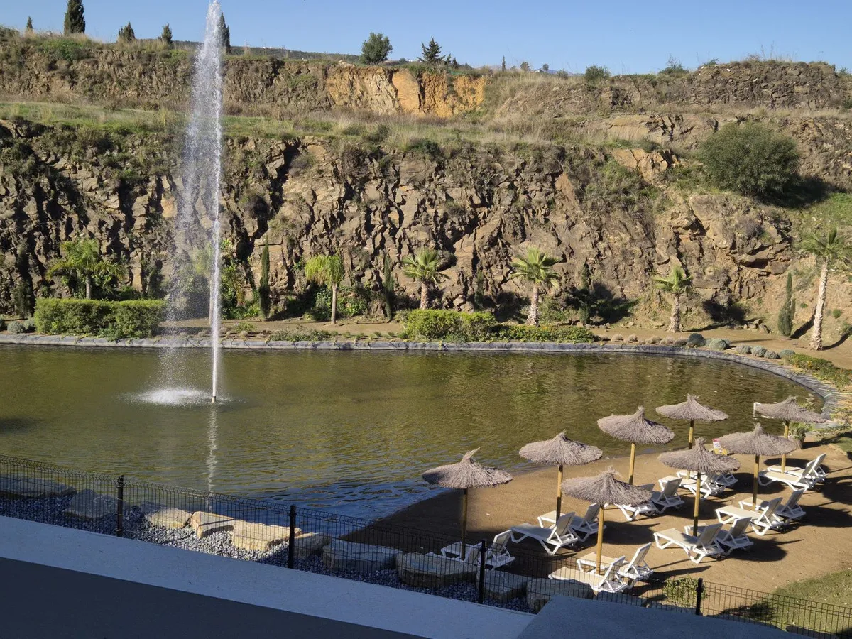 861e493c-1fd5-4392-baab-3ba8846b183e