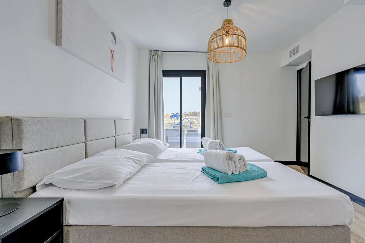 a37d4c94-e80e-4109-b76f-66ce46fc4fa7