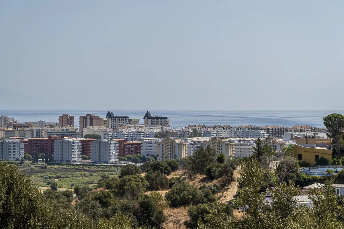 b0ace728-0f2e-42a2-8595-682fe19024b0