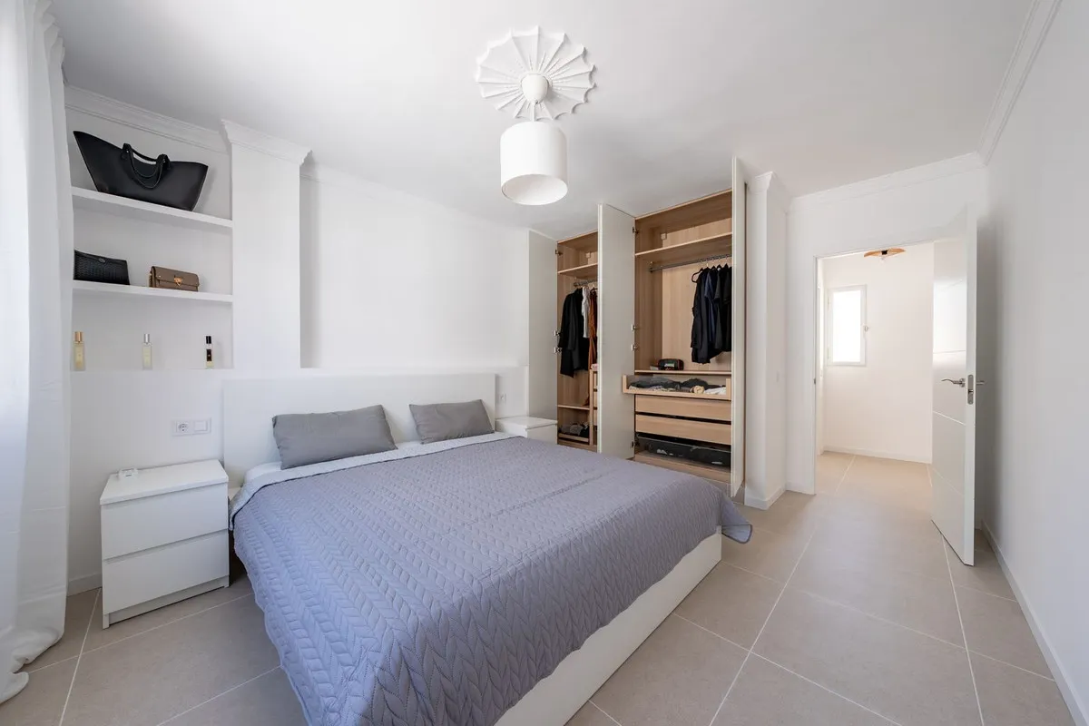 4bd8776b-be3a-4575-b73f-1848d9d4eccb