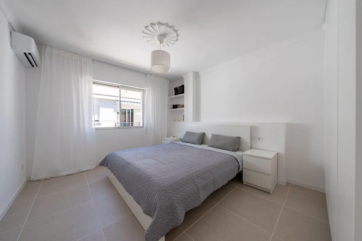 99756a70-bc3f-4d25-8a1d-5671c3e4c5e0