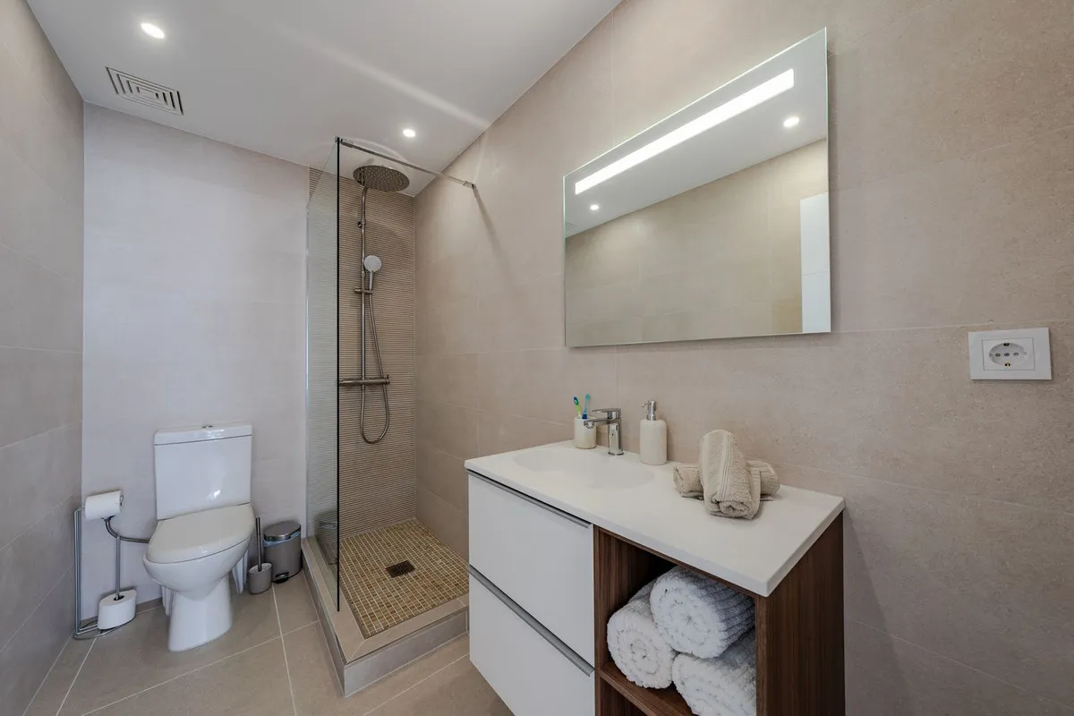 a390b847-31a6-4817-8247-2723f6ae907e