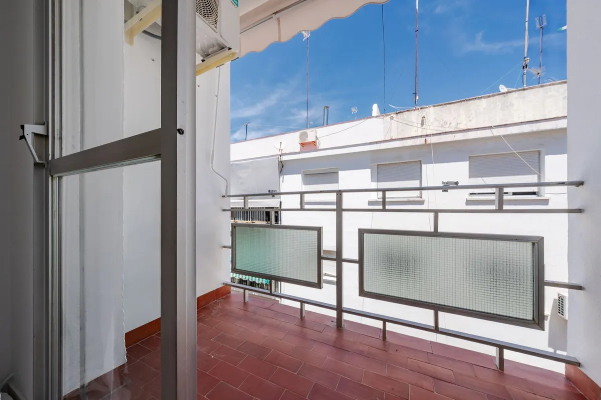 e9b61d19-28c1-44dd-893b-de4162338694