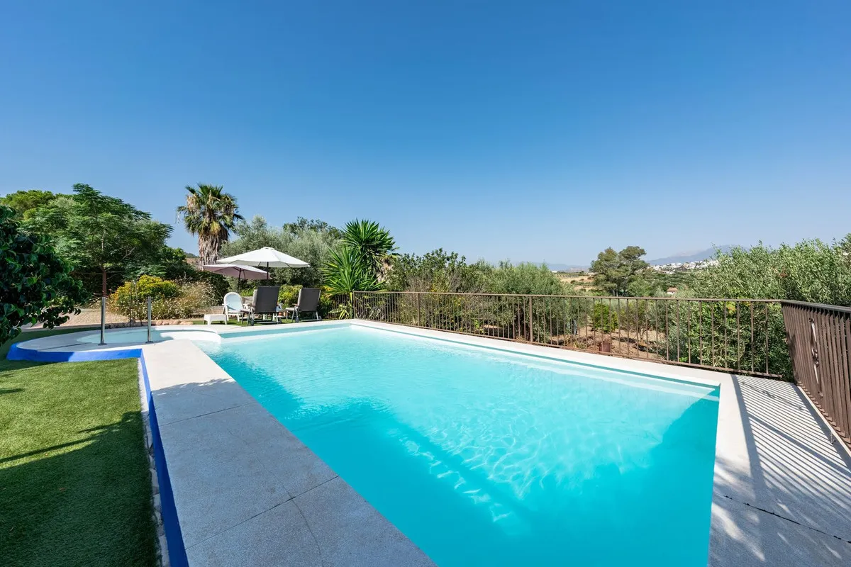 92cb3354-416d-434c-b5b0-702aa8b155c2