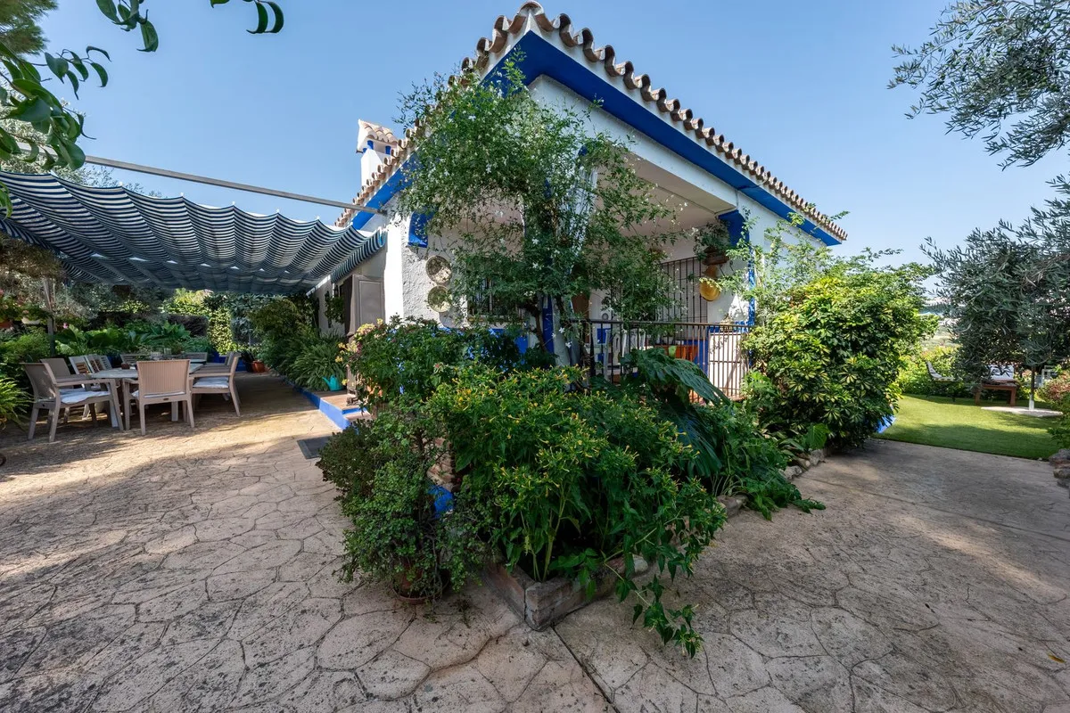 c72499f5-23cb-456f-bc1d-7dc2d70ba305