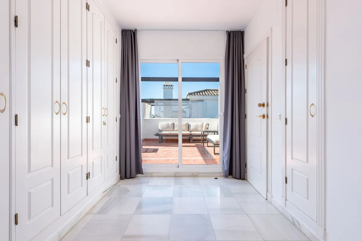 543918bc-a2b7-498d-9467-ba93f3220b0c