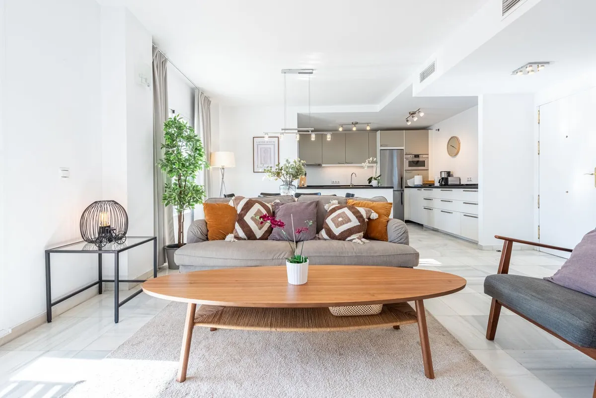 7bbc2543-892b-42c7-bdc7-25a5bb0a9a58