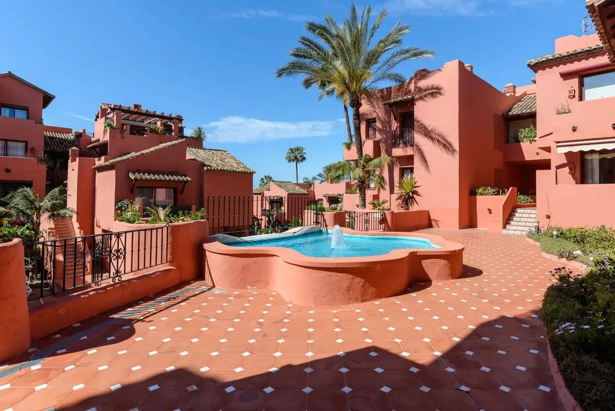 3d7dcfc7-8192-404d-82f6-3b183936cde7