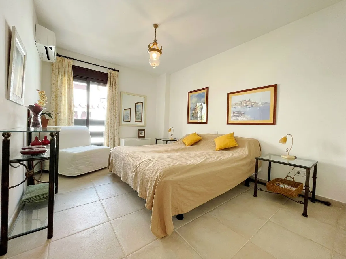 5a843d2e-3358-4280-bb48-fc3f21a14d26