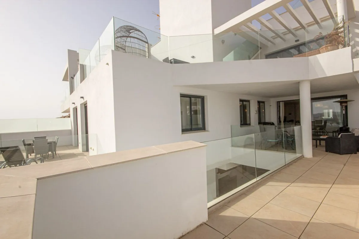 54f9d246-abc9-44dc-9f57-47450c1dda3b