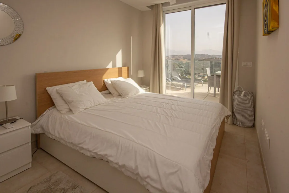 8bf5fc03-0604-4399-83cd-1d74aa370657