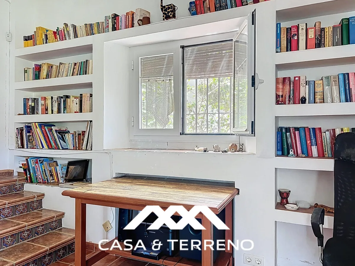 8621a9d9-6b3c-4f9c-b72d-a80a8b813ed4