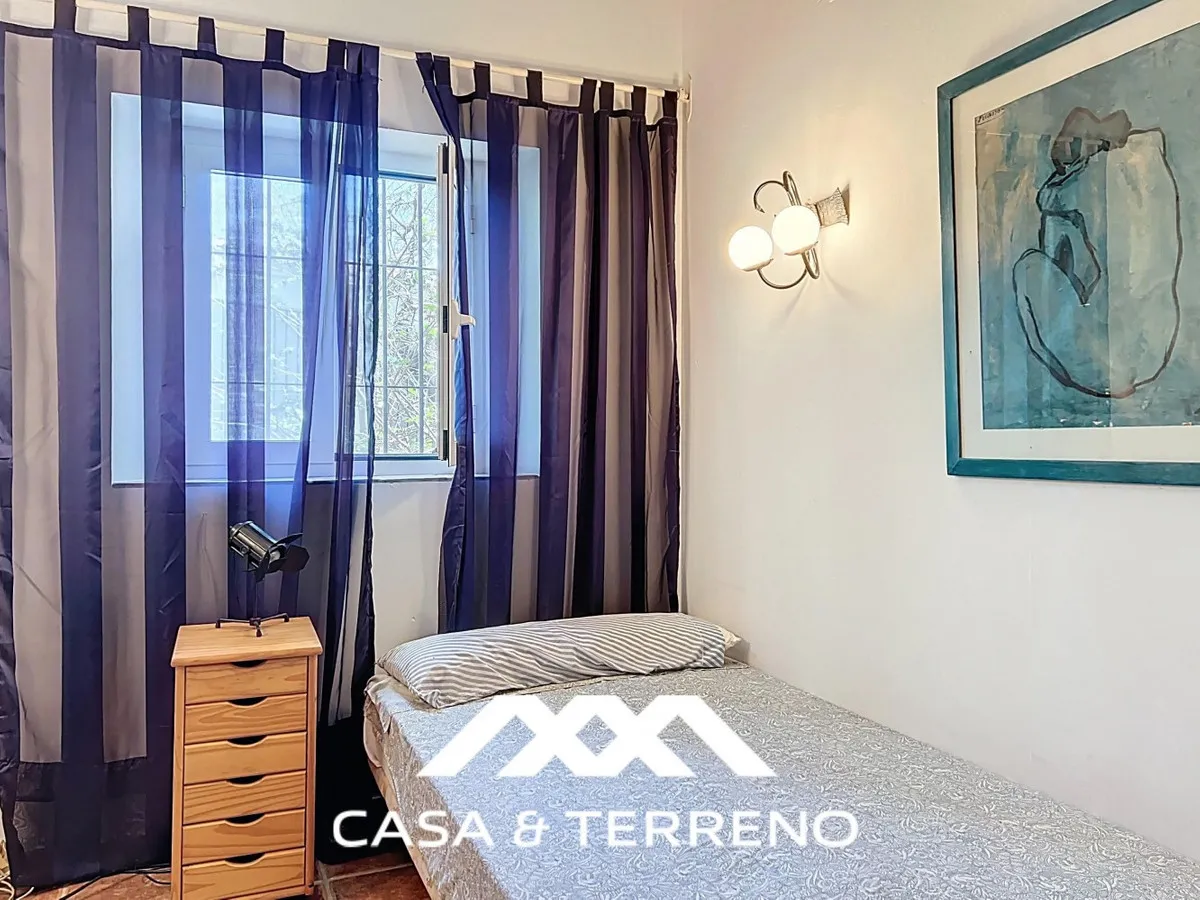 8f65c4e6-1c47-40c3-ab12-2753d6de83fc