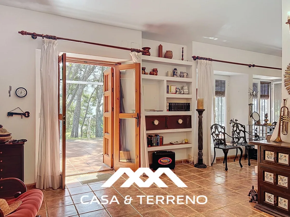 b36bbda8-5725-4090-83ba-96cc3feb7f9e