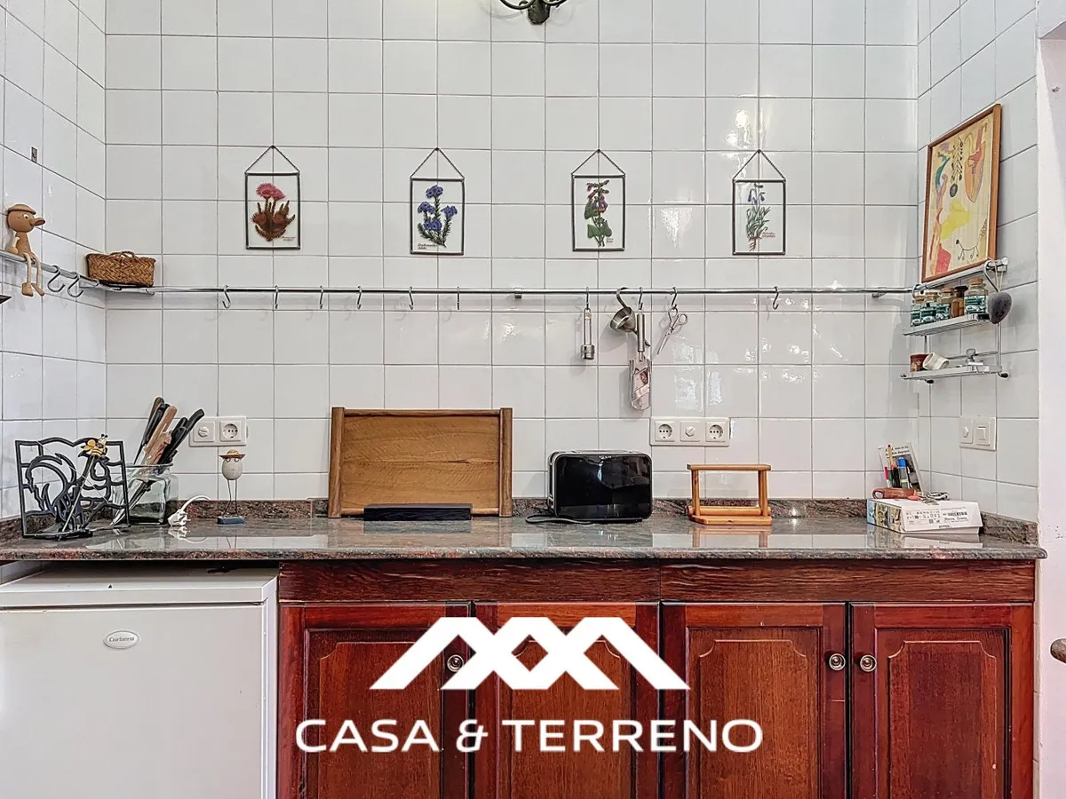 e127d165-e01a-40cb-aa8e-7c79d7ff4677