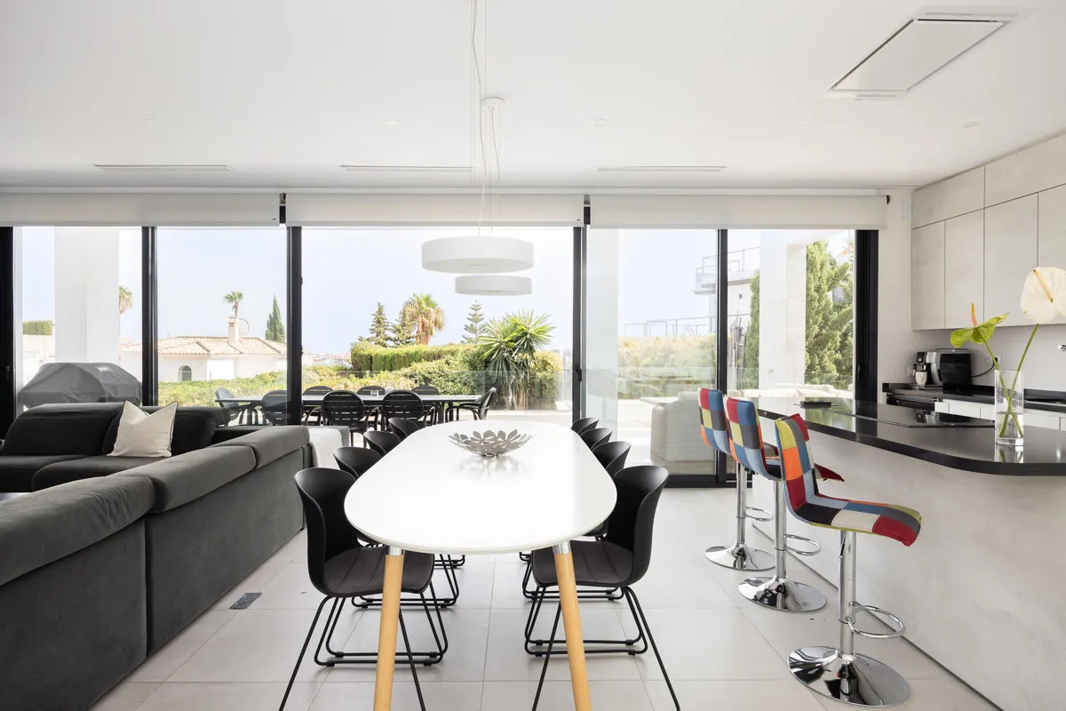 20f1cc35-3df0-4556-b43e-0787ca9c7909