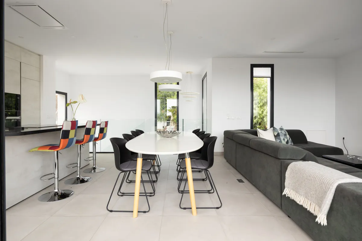 35c65984-c598-4ff1-9d31-e0aee535e639