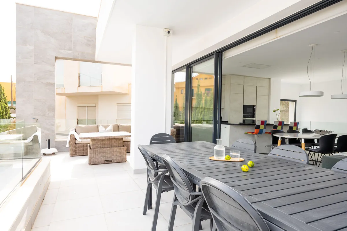 c28dd9fb-e5d7-411a-a99d-3dead49355e1