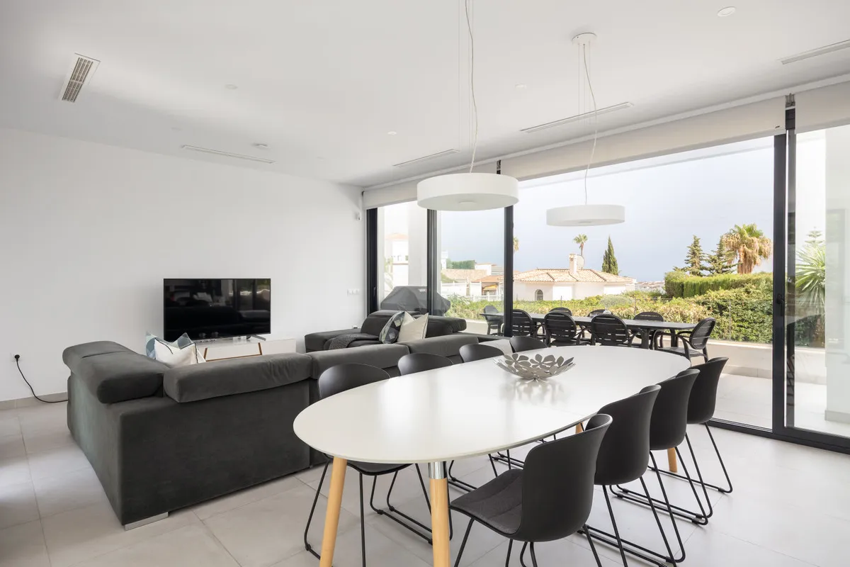 c7f311c3-b88c-44c1-8ce5-cf9bc8e7e386