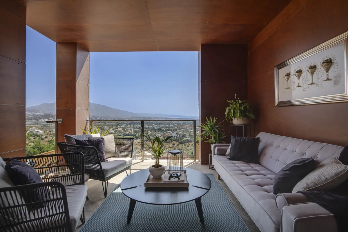 a90990a7-f752-4048-9ec5-1fab0ef0a17d