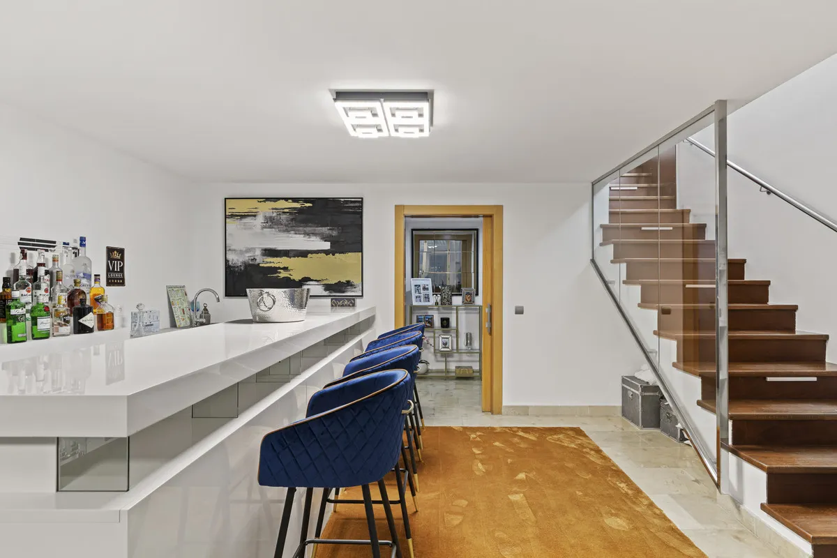 d52a29c0-1147-4bad-97fa-d70d09792585