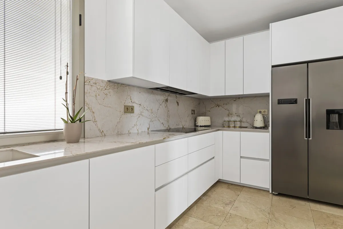 f0238427-e210-4e41-a8c8-6fa57a128532