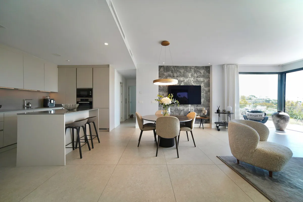 206b9568-e1d6-4b14-8305-52dd6ff8c14a