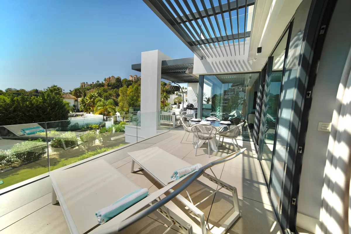 d61dcc9c-eae1-4833-9f8b-0857d925fbeb