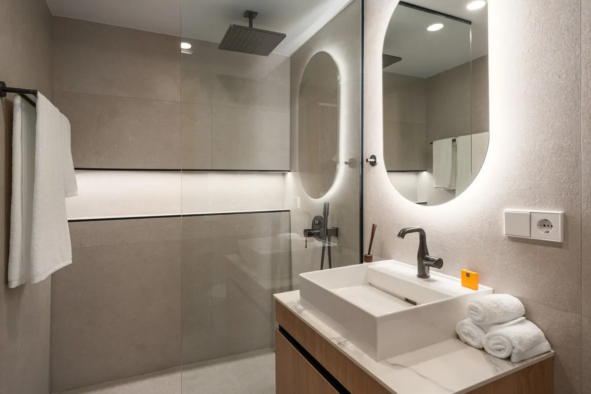 045cee1e-3fff-46ce-adec-15cfbb8b5bde