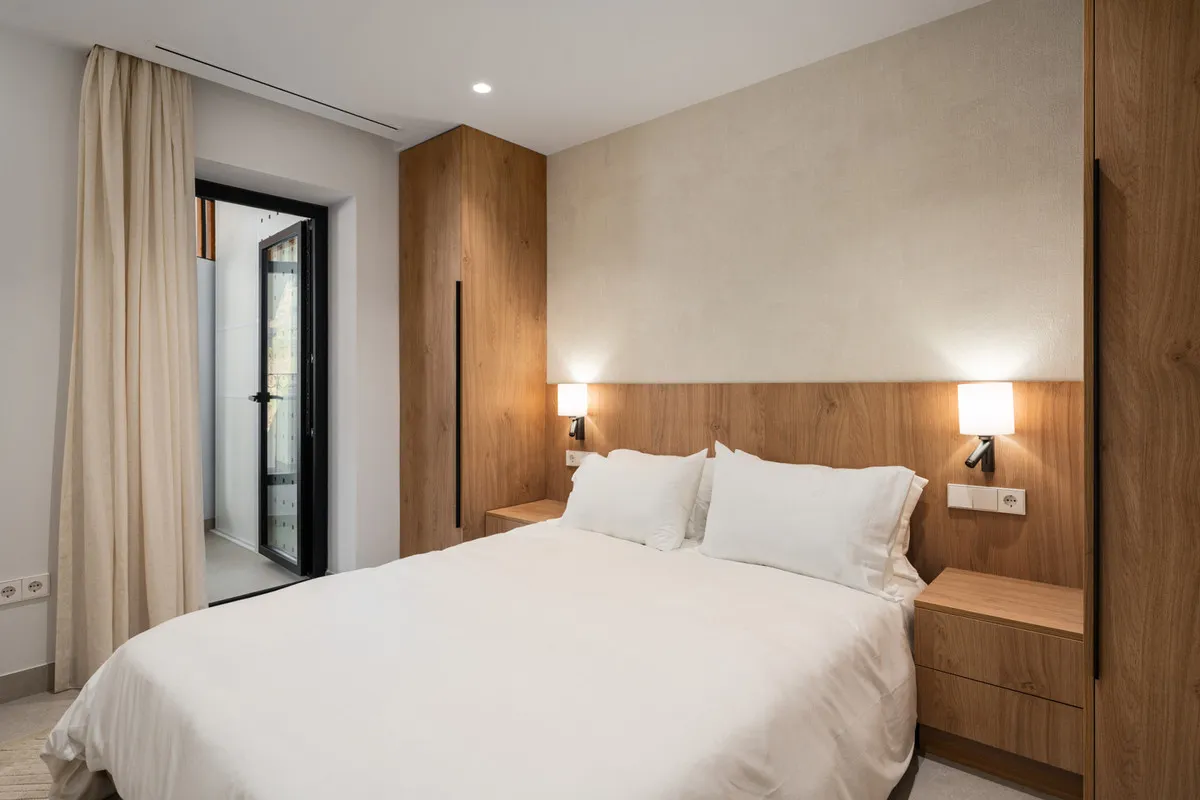 6c4a2a5a-be89-4279-bbf5-ce3de9356948