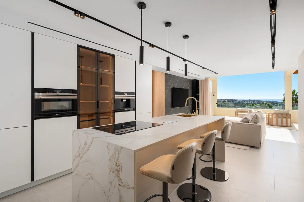 df9af30c-7ec8-4cde-9943-6d4098d30c20