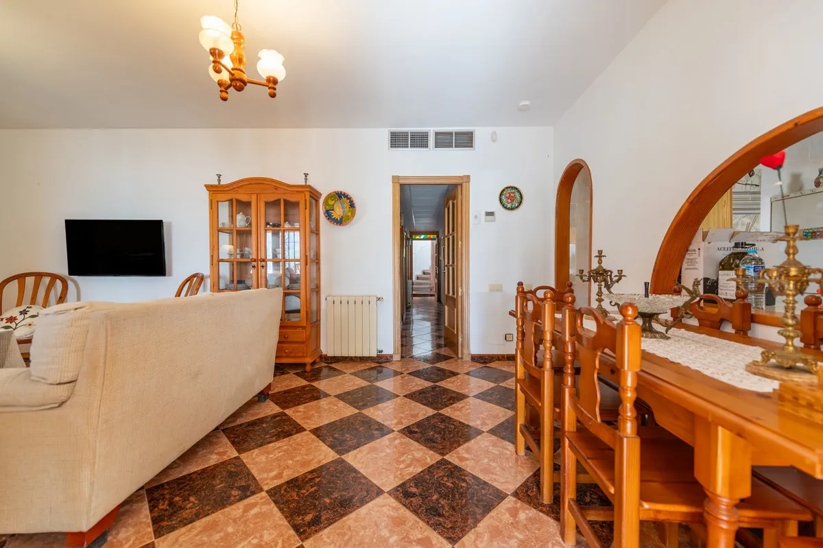 de74839b-a9c8-4d0c-a7f8-f3c5ec656785