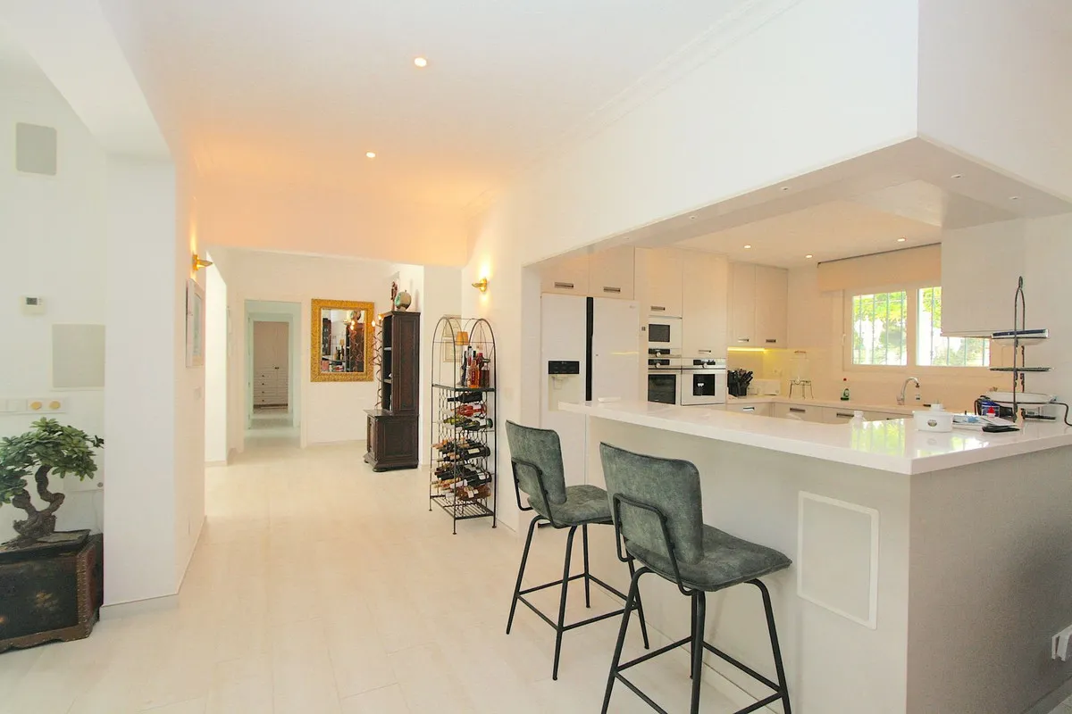 3ae4b8a3-0915-4dcd-9a6b-43cb94bbd00a