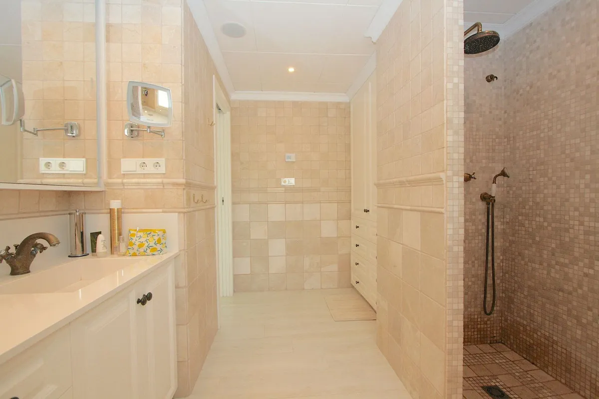 66745389-2930-4e9a-aebb-3a46ec560b2a