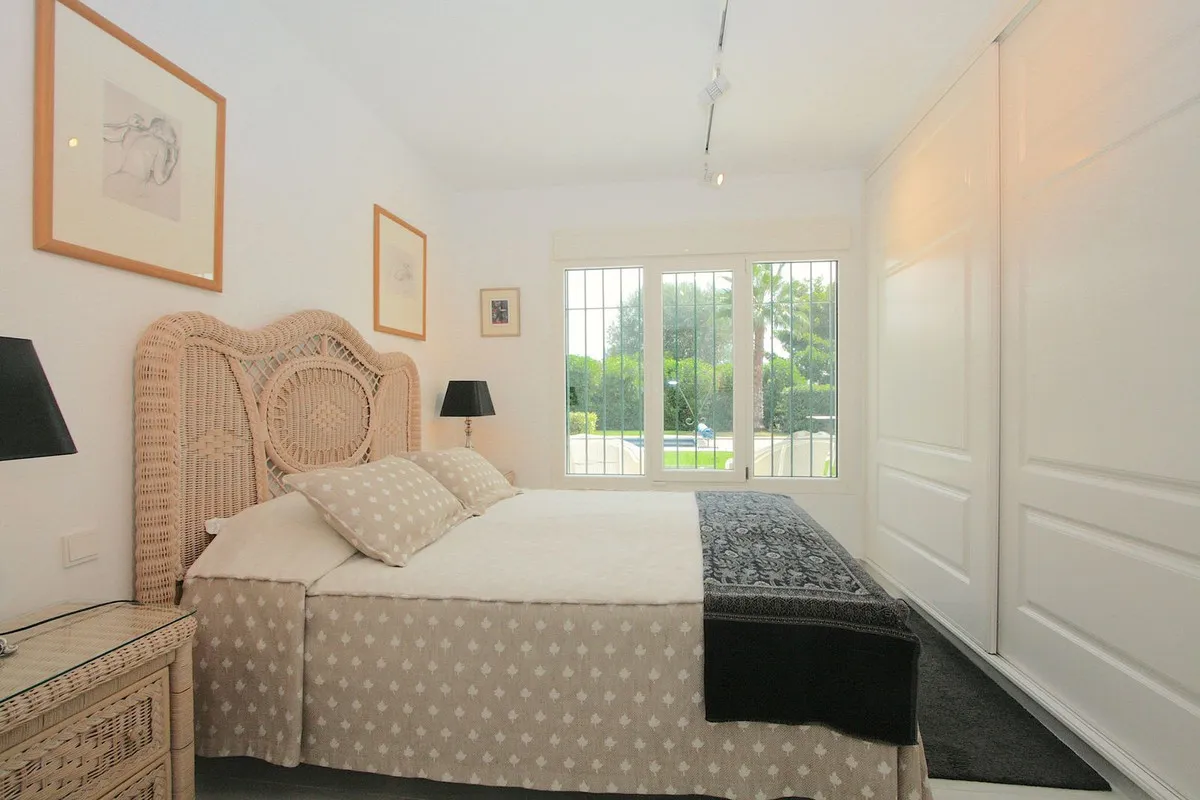 934dc71a-acf0-40a0-a73b-aef12cef2453