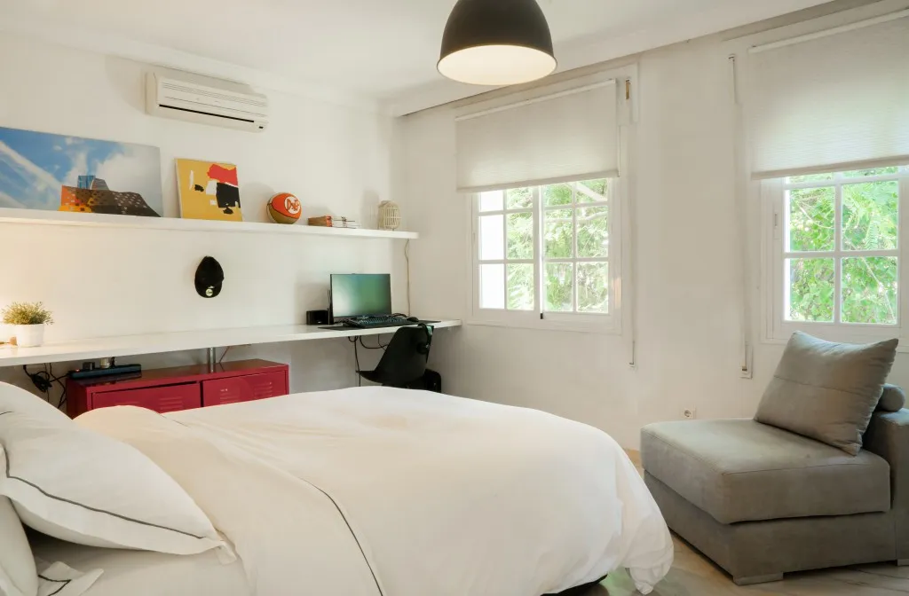 a34fb554-f358-45dd-9f38-037e586e848f