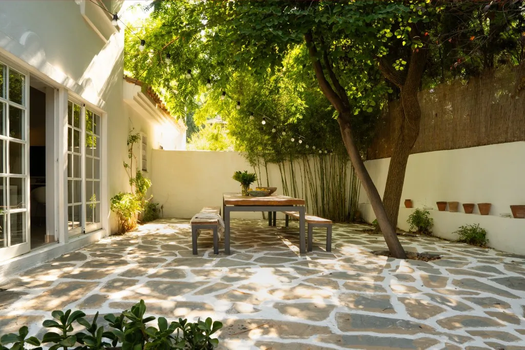 abe9cc75-1801-4f7e-8f2b-46d397a1eb13