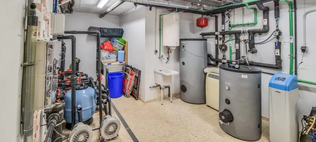 2a876723-2333-4d56-a3b3-965b25a1e1f7