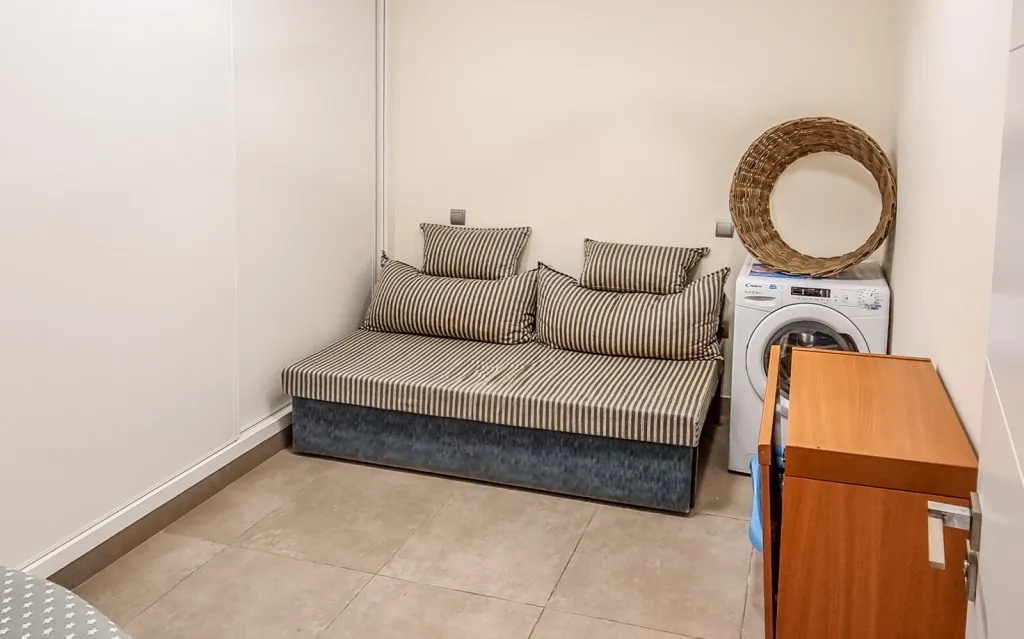 6d0a9ed1-c2fc-45ee-82b9-20a5107c2508