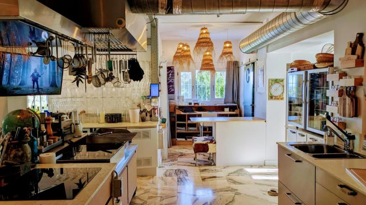 23731c77-2356-4e75-b519-aee6b6e8d70c