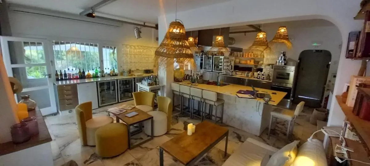 c4a6cb3e-cdd0-42e3-9d3a-90cab23a059f