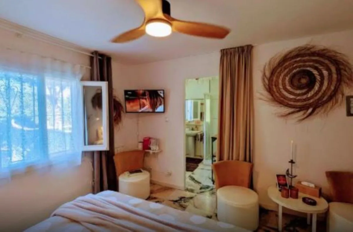 dd5952ac-1fe8-4932-a03f-5e29165f97a8